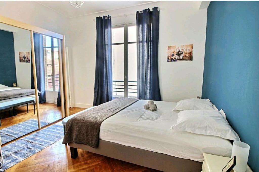 Central, Climatise, Proche Promenade Des Anglais. Apartment Nizza